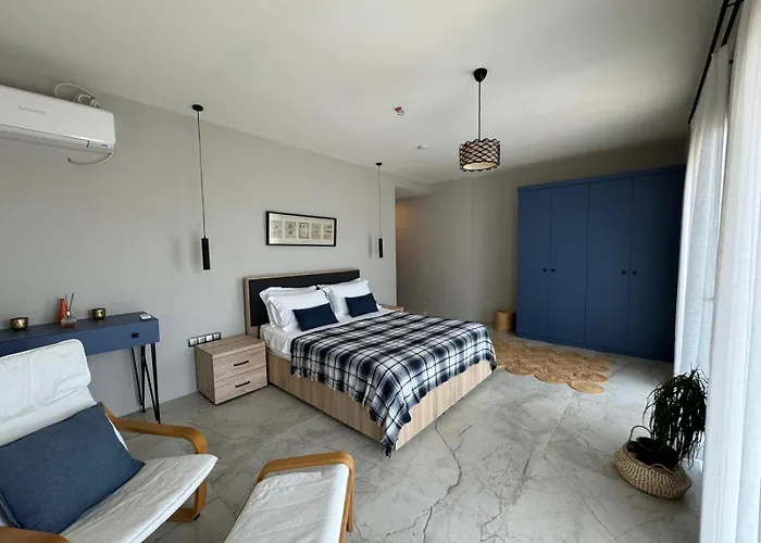 Suna Summer House